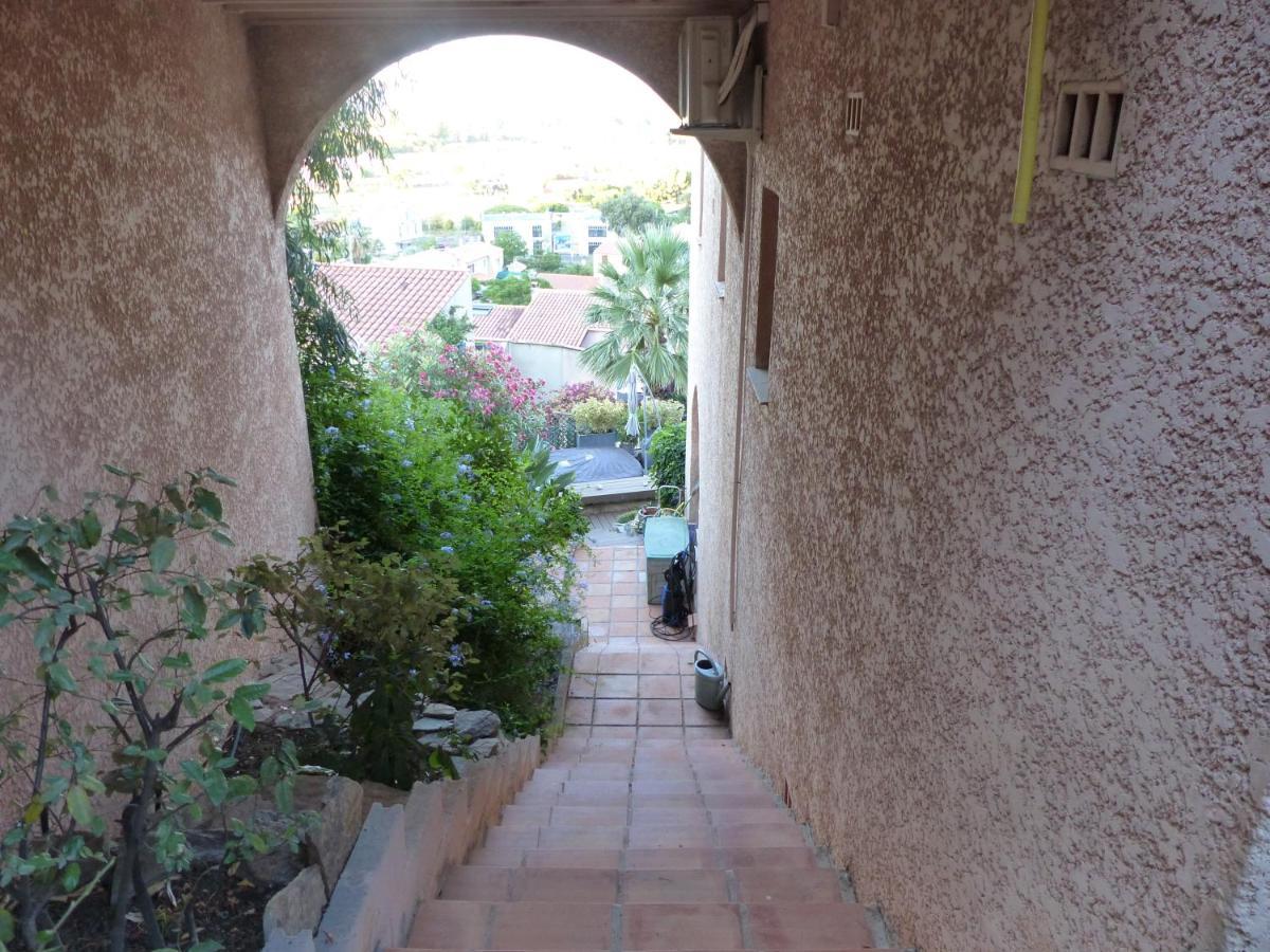 Logement Zen Sur La Colline Aux Mimosas Hyeres Exterior photo